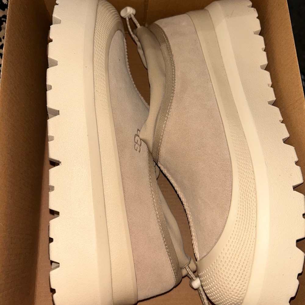 UGG Unisex Beige Slip-On Winter Boots